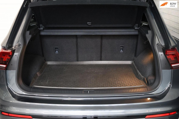 Volkswagen Tiguan 2.0 TSI 4Motion 220+PK R-LINE LED/VIRTUAL/HUD/PANO/LEER+S.VERWARMING+MEMORY/20"/360 CAM/LINE/ACC/12 MDN GARANTIE Volkswagen Tiguan 2.0 TSI 4Motion 220+PK R-LINE LED/VIRTUAL/HUD/PANO/LEER+S.VERWARMING+MEMORY/20"/360 CAM/LINE/ACC/12 MDN GARANTIE