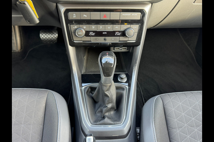 Volkswagen T-Cross 1.0 TSI Automaat Style * Virtual Cockpit * Led * Lichtmetalen Velgen