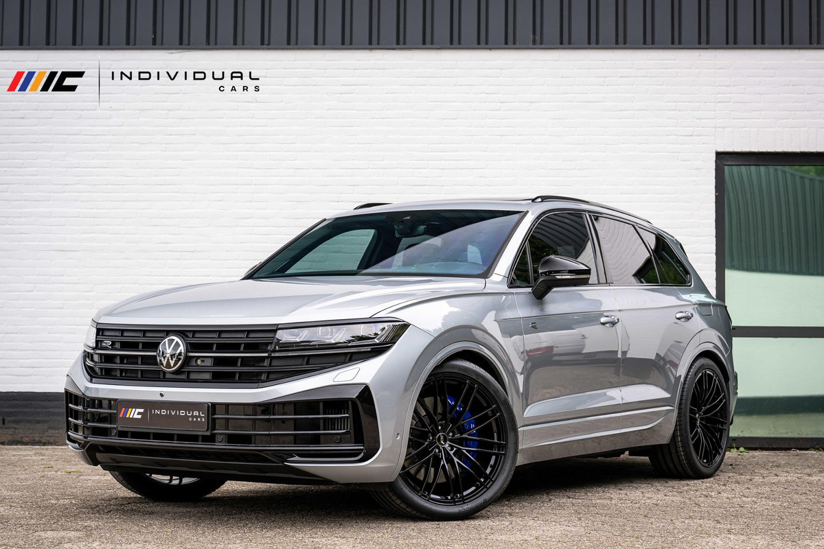 Volkswagen Touareg 3.0 TSI eHybrid R 4M Nightvision DynAudio Trekhaak Volkswagen Touareg 3.0 TSI eHybrid R 4M Nightvision DynAudio Trekhaak