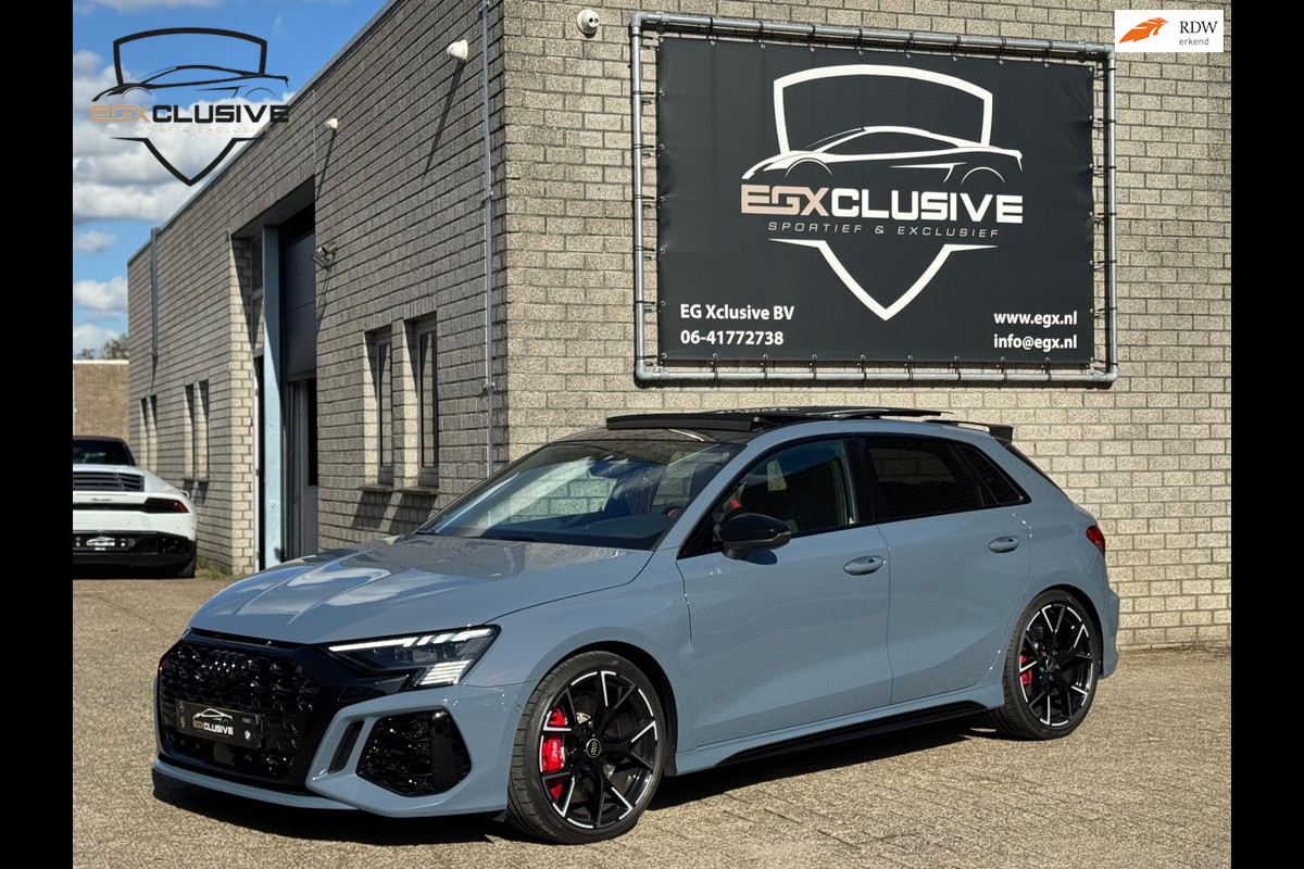 Audi RS3 Sportback 2.5 TFSI Quattro RS ZETELS | PANO | ACC | LANE | MASSAGE STOELEN Audi RS3 Sportback 2.5 TFSI Quattro RS ZETELS | PANO | ACC | LANE | MASSAGE STOELEN