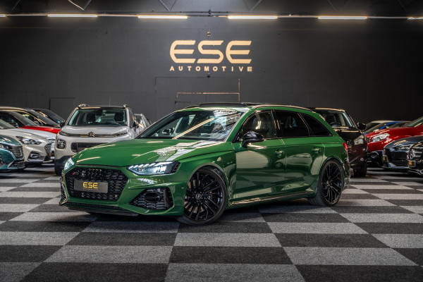 Audi RS4 Avant 2.9 TFSI RS 4 quattro Panorama | RS-Seats | Carbon | B&O Audi RS4 Avant 2.9 TFSI RS 4 quattro Panorama | RS-Seats | Carbon | B&O