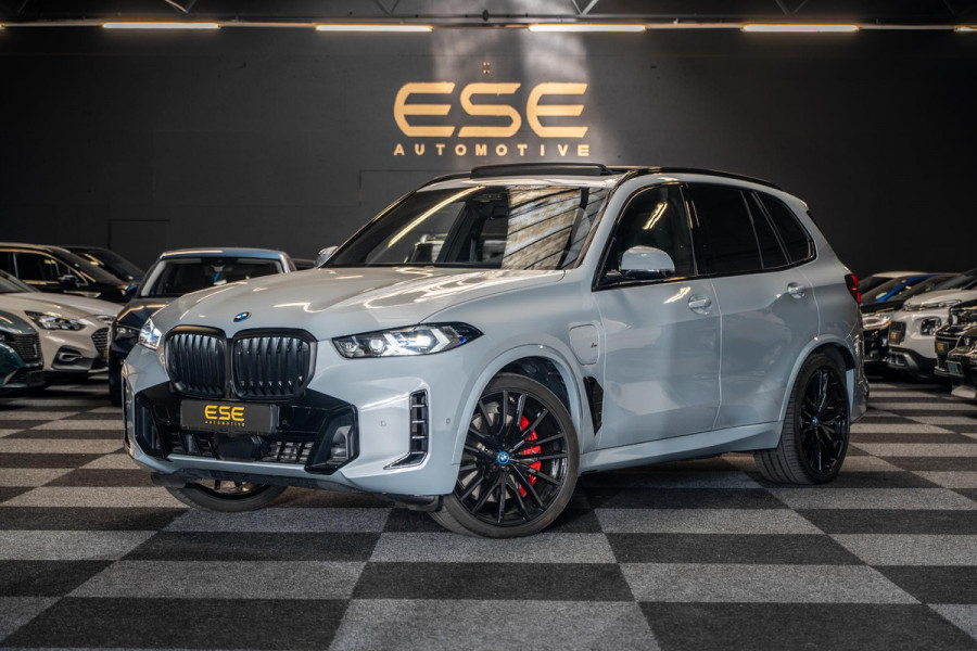 BMW X5 xDrive50e Hybrid M-Sport | Pano | HUD | 360 | M-Seats BMW X5 xDrive50e Hybrid M-Sport | Pano | HUD | 360 | M-Seats