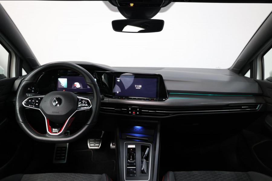 Volkswagen Golf 2.0 TSI GTI Clubsport 301+PK LED+IQ/PANO/HALF LEER+ALCANTARA+S.VERWARMING/19"/CAM/LINE/ACC/ECC/12 MND GARANTIE! Volkswagen Golf 2.0 TSI GTI Clubsport 301+PK LED+IQ/PANO/HALF LEER+ALCANTARA+S.VERWARMING/19"/CAM/LINE/ACC/ECC/12 MND GARANTIE!