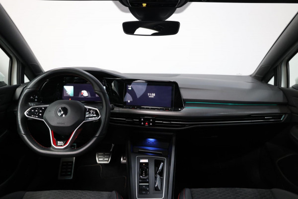 Volkswagen Golf 2.0 TSI GTI Clubsport 301+PK LED+IQ/PANO/HALF LEER+ALCANTARA+S.VERWARMING/19"/CAM/LINE/ACC/ECC/12 MND GARANTIE! Volkswagen Golf 2.0 TSI GTI Clubsport 301+PK LED+IQ/PANO/HALF LEER+ALCANTARA+S.VERWARMING/19"/CAM/LINE/ACC/ECC/12 MND GARANTIE!