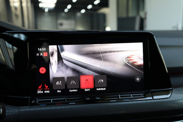 Volkswagen Golf 2.0 TSI GTI Clubsport 301+PK LED+IQ/PANO/HALF LEER+ALCANTARA+S.VERWARMING/19"/CAM/LINE/ACC/ECC/12 MND GARANTIE! Volkswagen Golf 2.0 TSI GTI Clubsport 301+PK LED+IQ/PANO/HALF LEER+ALCANTARA+S.VERWARMING/19"/CAM/LINE/ACC/ECC/12 MND GARANTIE!