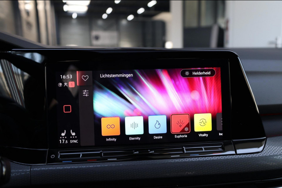 Volkswagen Golf 2.0 TSI GTI Clubsport 301+PK LED+IQ/PANO/HALF LEER+ALCANTARA+S.VERWARMING/19"/CAM/LINE/ACC/ECC/12 MND GARANTIE! Volkswagen Golf 2.0 TSI GTI Clubsport 301+PK LED+IQ/PANO/HALF LEER+ALCANTARA+S.VERWARMING/19"/CAM/LINE/ACC/ECC/12 MND GARANTIE!