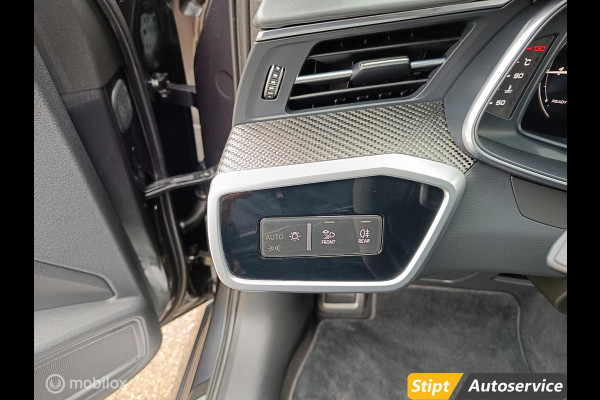 Audi A6 Avant RS 6 TFSI quattro Audi A6 Avant RS 6 TFSI quattro