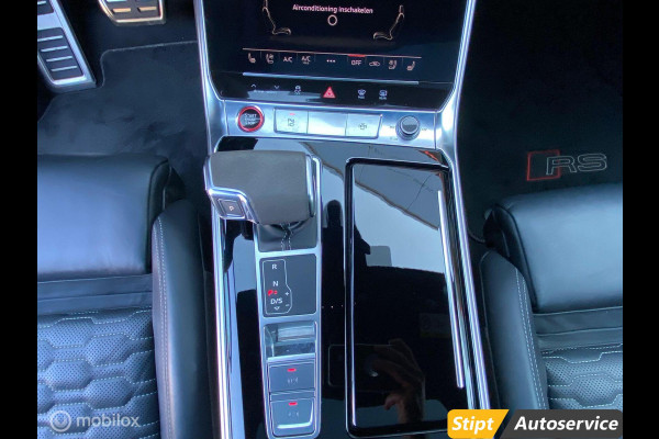 Audi A6 Avant RS 6 TFSI quattro Audi A6 Avant RS 6 TFSI quattro