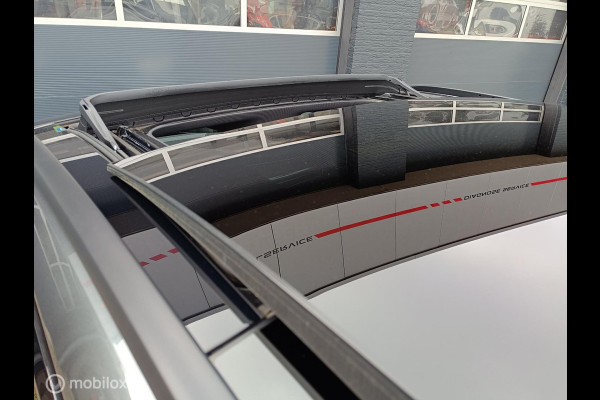 Audi A6 Avant RS 6 TFSI quattro Audi A6 Avant RS 6 TFSI quattro