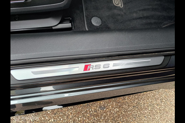 Audi A6 Avant RS 6 TFSI quattro Audi A6 Avant RS 6 TFSI quattro