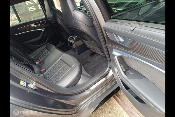 Audi A6 Avant RS 6 TFSI quattro Audi A6 Avant RS 6 TFSI quattro