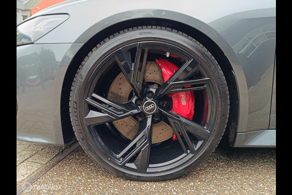 Audi A6 Avant RS 6 TFSI quattro Audi A6 Avant RS 6 TFSI quattro