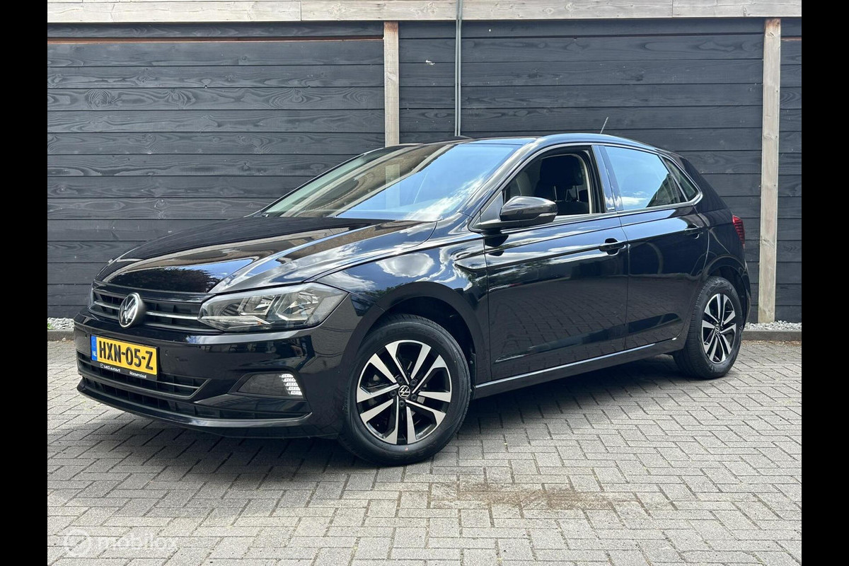 Volkswagen Polo 1.0 Polo United Airco / LM / Carplay / LM / PDC / 32.964 KM!!! Volkswagen Polo 1.0 Polo United Airco / LM / Carplay / LM / PDC / 32.964 KM!!!