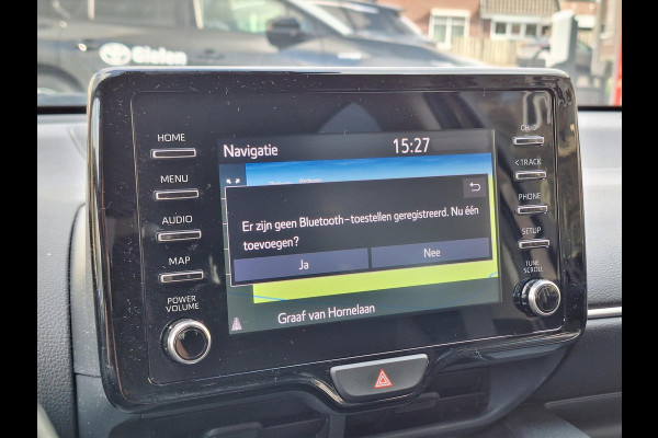 Toyota Yaris 1.5 Hybrid Dynamic | Apple CarPlay/Android auto, Lichtmetalen velgen, Keyless, Privacy Glass, LED, Navigatie