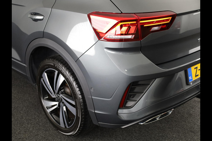 Volkswagen T-Roc 1.5 TSI R-Line 150 pk Automaat (DSG) | Verlengde garantie | Navigatie | Trekhaak (afneembaar) | Parkeersensoren (Park assist) | Achteruitrijcamera | R-Line |
