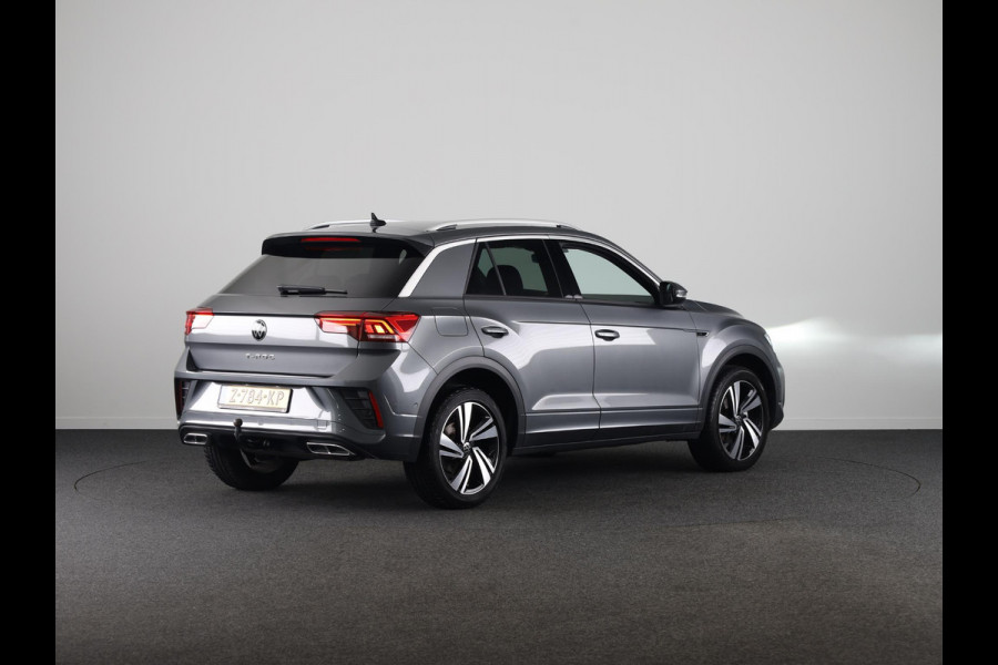 Volkswagen T-Roc 1.5 TSI R-Line 150 pk Automaat (DSG) | Verlengde garantie | Navigatie | Trekhaak (afneembaar) | Parkeersensoren (Park assist) | Achteruitrijcamera | R-Line |