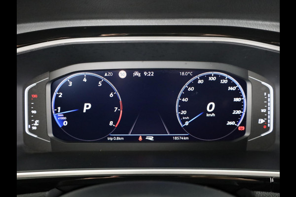 Volkswagen T-Roc 1.5 TSI R-Line 150 pk Automaat (DSG) | Verlengde garantie | Navigatie | Trekhaak (afneembaar) | Parkeersensoren (Park assist) | Achteruitrijcamera | R-Line |