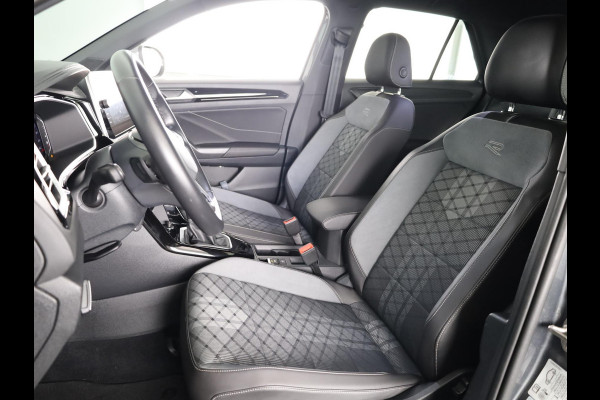 Volkswagen T-Roc 1.5 TSI R-Line 150 pk Automaat (DSG) | Verlengde garantie | Navigatie | Trekhaak (afneembaar) | Parkeersensoren (Park assist) | Achteruitrijcamera | R-Line |