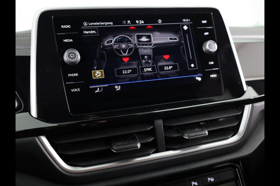 Volkswagen T-Roc 1.5 TSI R-Line 150 pk Automaat (DSG) | Verlengde garantie | Navigatie | Trekhaak (afneembaar) | Parkeersensoren (Park assist) | Achteruitrijcamera | R-Line |