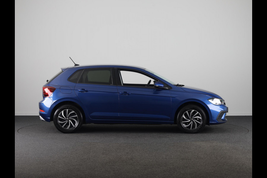 Volkswagen Polo 1.0 TSI Life Edition 95 pk | Verlengde garantie | Navigatie via App | Parkeersensoren | Achteruitrijcamera | Adaptieve cruise control |