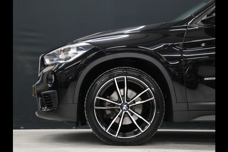 BMW X1 sDrive18i High Executive [NAVIGATIE, MEMORY SEATS, PDC ACHTER, LED, BLUETOOTH, CRUISE CONTROL, CLIMATE CONTROL, NIEUWSTAAT]