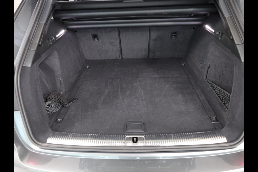 Audi A4 Avant 35 TFSI S edition Competition 150 pk S-tronic | Verlengde garantie | Navigatie | Parkeersensoren | Stoelverwarming | S-Line |