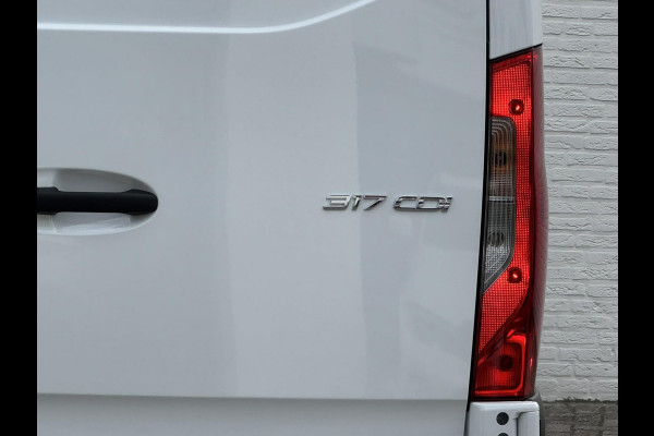 Mercedes-Benz Sprinter 317 1.9 CDI L2 9G laadruimte bekleed Leder Camera Clima M-bux media systeem DAB