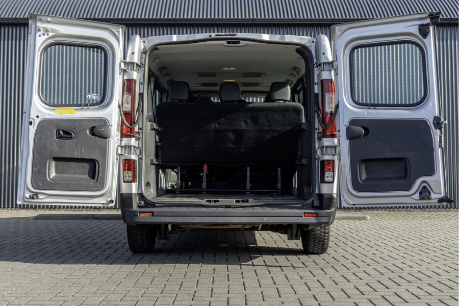 Renault Trafic Passenger **1.6dCi 9-Pers L2H1 | Incl. BPM, BTW vrij | R-Link | Navi | Airco | Cruise | PDC | MF Stuur | Start / Stop** Renault Trafic Passenger **1.6dCi 9-Pers L2H1 | Incl. BPM, BTW vrij | R-Link | Navi | Airco | Cruise | PDC | MF Stuur | Start / Stop**