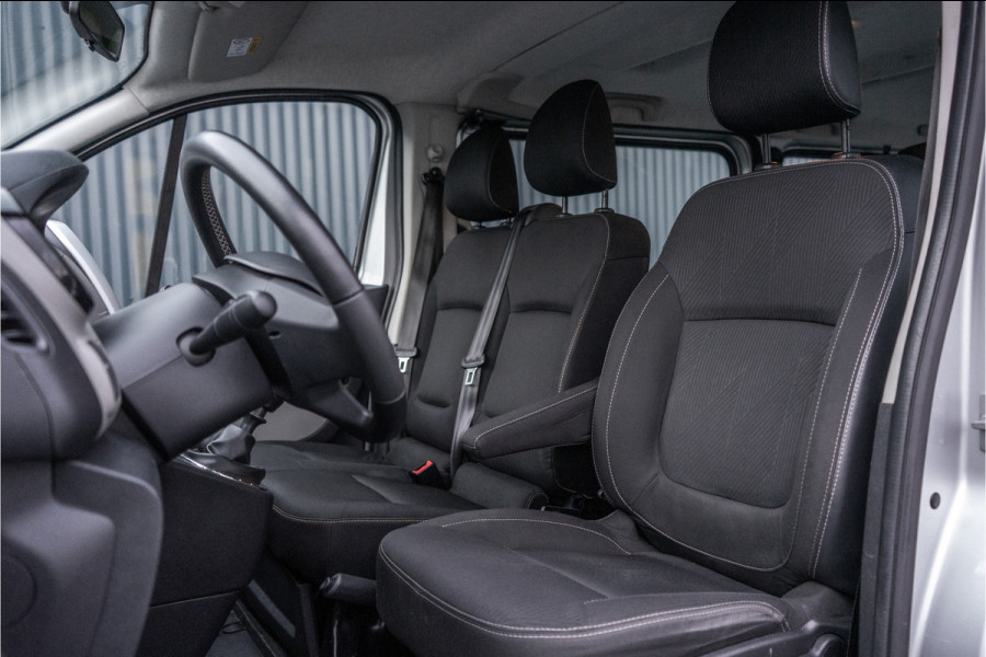 Renault Trafic Passenger **1.6dCi 9-Pers L2H1 | Incl. BPM, BTW vrij | R-Link | Navi | Airco | Cruise | PDC | MF Stuur | Start / Stop** Renault Trafic Passenger **1.6dCi 9-Pers L2H1 | Incl. BPM, BTW vrij | R-Link | Navi | Airco | Cruise | PDC | MF Stuur | Start / Stop**