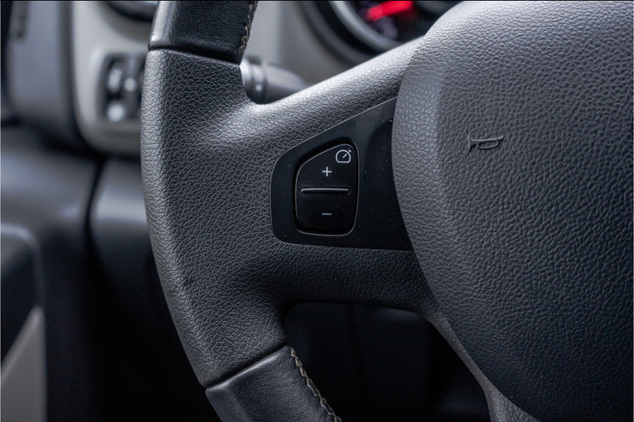 Renault Trafic Passenger **1.6dCi 9-Pers L2H1 | Incl. BPM, BTW vrij | R-Link | Navi | Airco | Cruise | PDC | MF Stuur | Start / Stop** Renault Trafic Passenger **1.6dCi 9-Pers L2H1 | Incl. BPM, BTW vrij | R-Link | Navi | Airco | Cruise | PDC | MF Stuur | Start / Stop**