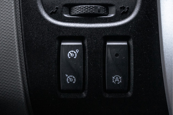 Renault Trafic Passenger **1.6dCi 9-Pers L2H1 | Incl. BPM, BTW vrij | R-Link | Navi | Airco | Cruise | PDC | MF Stuur | Start / Stop** Renault Trafic Passenger **1.6dCi 9-Pers L2H1 | Incl. BPM, BTW vrij | R-Link | Navi | Airco | Cruise | PDC | MF Stuur | Start / Stop**