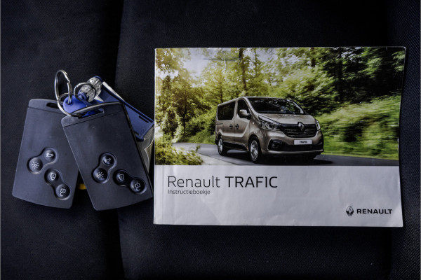 Renault Trafic Passenger **1.6dCi 9-Pers L2H1 | Incl. BPM, BTW vrij | R-Link | Navi | Airco | Cruise | PDC | MF Stuur | Start / Stop** Renault Trafic Passenger **1.6dCi 9-Pers L2H1 | Incl. BPM, BTW vrij | R-Link | Navi | Airco | Cruise | PDC | MF Stuur | Start / Stop**