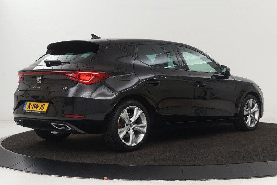 Seat Leon 1.5 eTSI FR Launch Edition | Carplay | Stoel & stuurverwarming | Camera | Adaptive cruise | Navigatie | Keyless | Full LED | Sportstoelen