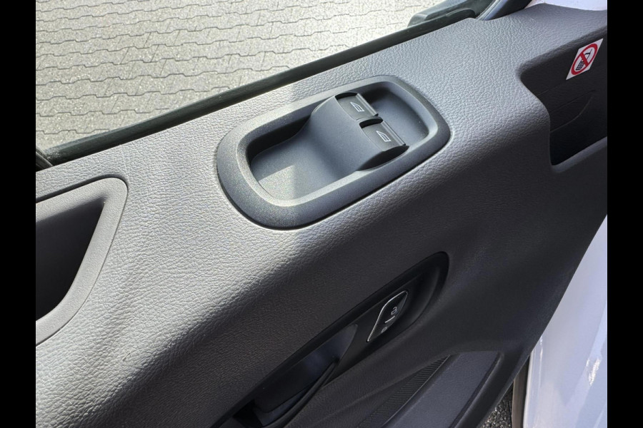 Ford Transit 290 2.0 TDCI L2H2 Trend Airco Cruise Pdc 3 Zitplaatsen Usb Laadruimte beveiliging Ford Transit 290 2.0 TDCI L2H2 Trend Airco Cruise Pdc 3 Zitplaatsen Usb Laadruimte beveiliging