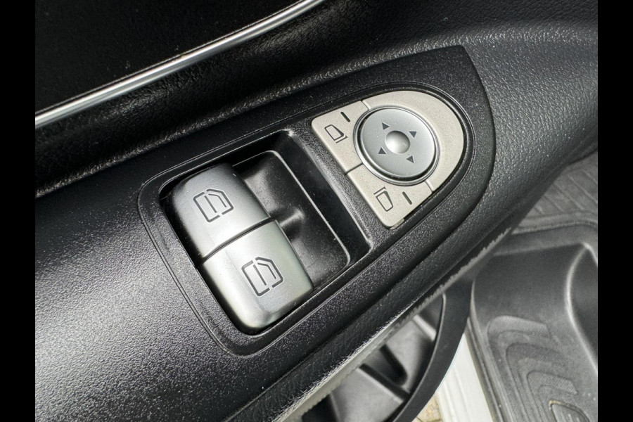 Mercedes-Benz Vito 110 Dubbele Cabine Facelift Comfort Leder stuurwiel Airco Radio+media Mercedes-Benz Vito 110 Dubbele Cabine Facelift Comfort Leder stuurwiel Airco Radio+media