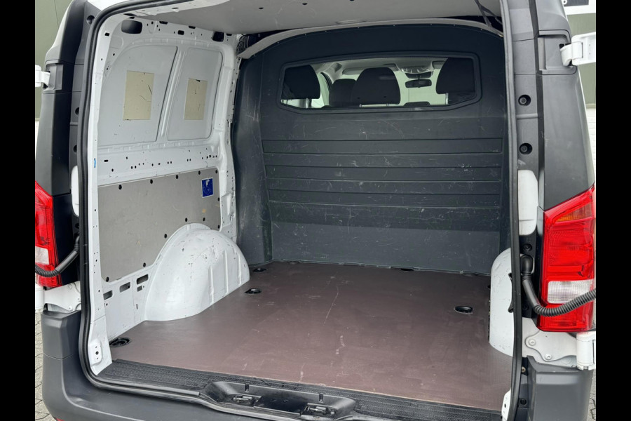 Mercedes-Benz Vito 110 Dubbele Cabine Facelift Comfort Leder stuurwiel Airco Radio+media Mercedes-Benz Vito 110 Dubbele Cabine Facelift Comfort Leder stuurwiel Airco Radio+media