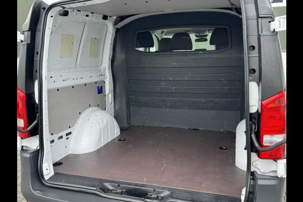 Mercedes-Benz Vito 110 Dubbele Cabine Facelift Comfort Leder stuurwiel Airco Radio+media Mercedes-Benz Vito 110 Dubbele Cabine Facelift Comfort Leder stuurwiel Airco Radio+media