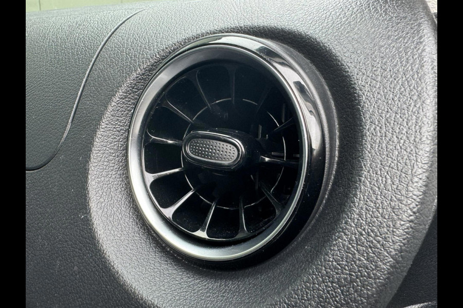 Mercedes-Benz Vito 110 Dubbele Cabine Facelift Comfort Leder stuurwiel Airco Radio+media Mercedes-Benz Vito 110 Dubbele Cabine Facelift Comfort Leder stuurwiel Airco Radio+media