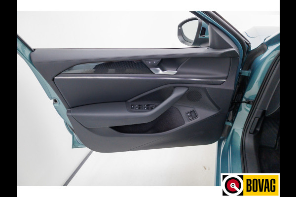 Volkswagen Passat Variant 1.5 eHybrid Business 204 PK | Facelift | Travel assist | Stoel &stuurverw. | Elec. klep | Ergo Active stoel met massage, Adaptieve cruise, Camera, Sfeerverlichting