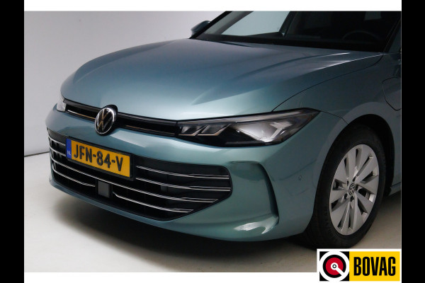 Volkswagen Passat Variant 1.5 eHybrid Business 204 PK | Facelift | Travel assist | Stoel &stuurverw. | Elec. klep | Ergo Active stoel met massage, Adaptieve cruise, Camera, Sfeerverlichting