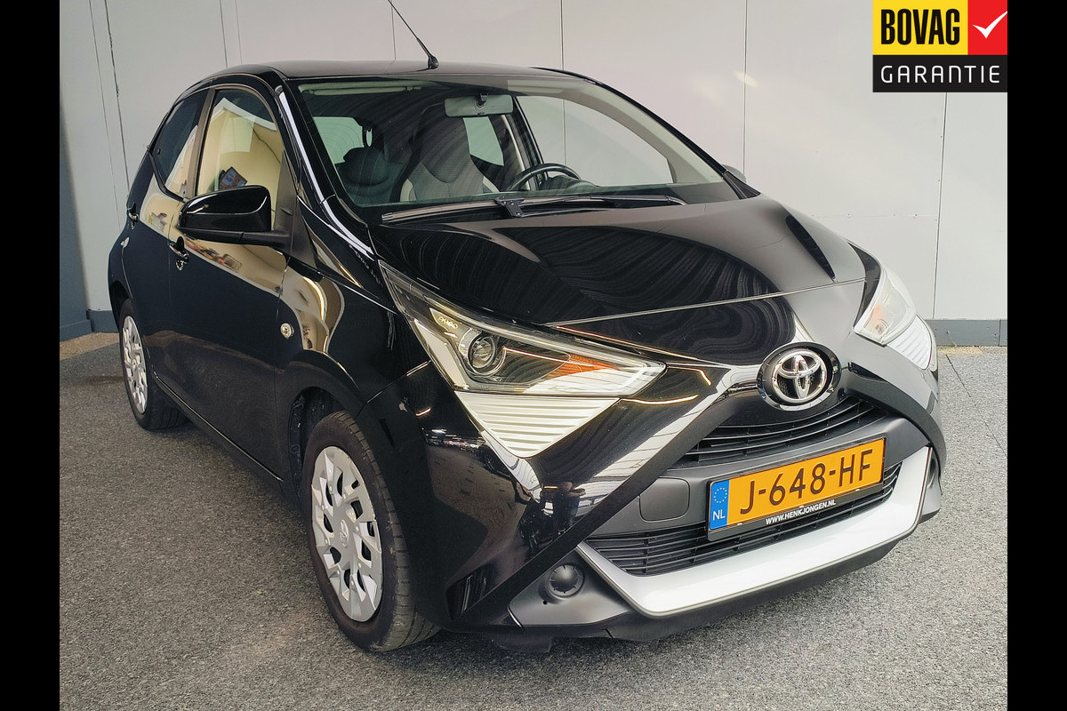 Toyota Aygo 1.0 VVT-i x-play AUTOMAAT uit 2020 Rijklaar + 12 maanden Bovag-garantie Henk Jongen Auto's in Helmond, al 50 jaar service zoals 't hoort! Toyota Aygo 1.0 VVT-i x-play AUTOMAAT uit 2020 Rijklaar + 12 maanden Bovag-garantie Henk Jongen Auto's in Helmond, al 50 jaar service zoals 't hoort!