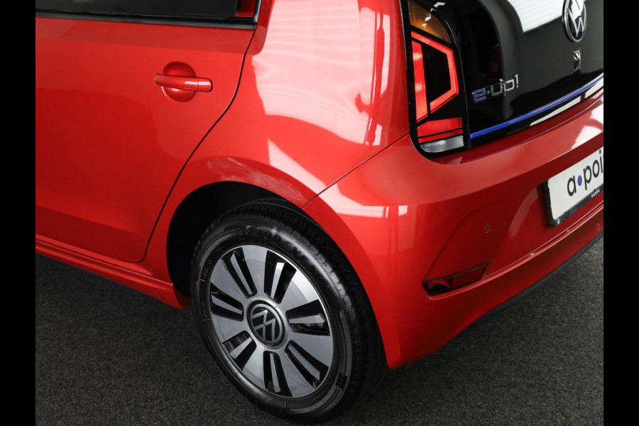 Volkswagen e-Up! e-up! Style 83PK | Navigatie via app | Cruise control | LM velgen | Acteruitrijcamera | Multifunctioneel stuurwiel |