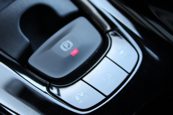 Toyota C-HR 1.8 Hybrid Style Automaat Camera Navi JBL ACC