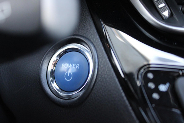 Toyota C-HR 1.8 Hybrid Style Automaat Camera Navi JBL ACC