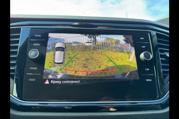 Volkswagen T-Roc 2.0 TSI 4Motion R 300 PK AKRAPOVIC Panorama Camera