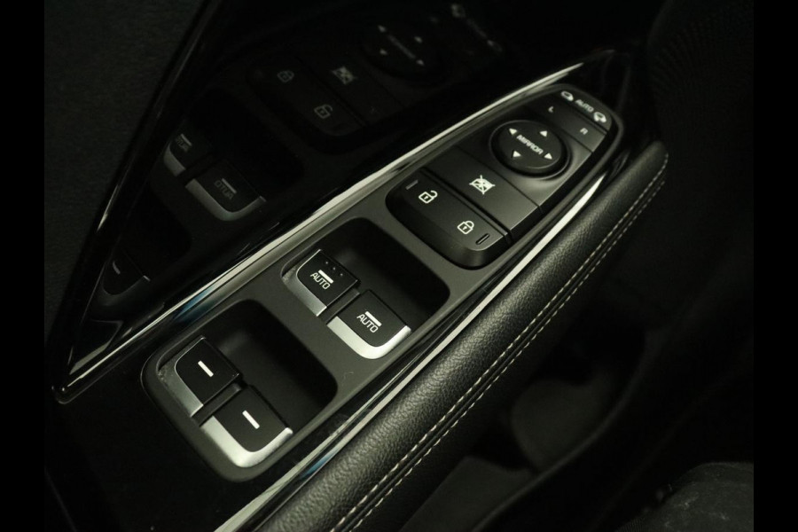 Kia Niro 1.6 GDi PHEV DynamicLine | Adaptive cruise | Half leder | Camera | Carplay | Navigatie | Climate control | Parkeerhulp