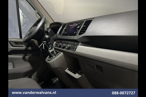 Volkswagen Crafter 2.0 TDI 141pk L3H3 L2H2 Euro6 Airco | Camera | Navigatie | Android Auto | Stoelverwarming Parkeersensoren, Bijrijdersbank, 3000kg trekvermogen, zilver Volkswagen Crafter 2.0 TDI 141pk L3H3 L2H2 Euro6 Airco | Camera | Navigatie | Android Auto | Stoelverwarming Parkeersensoren, Bijrijdersbank, 3000kg trekvermogen, zilver
