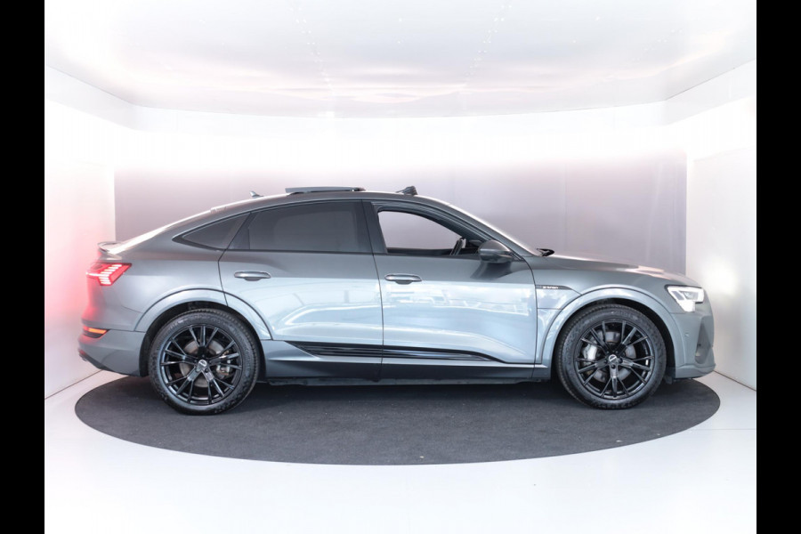 Audi e-tron Sportback 55 quattro S edition 95 kWh 408pk | Panoramadak | Afneembare trekhaak | Matrix Led koplampen | Parkeer camera achter