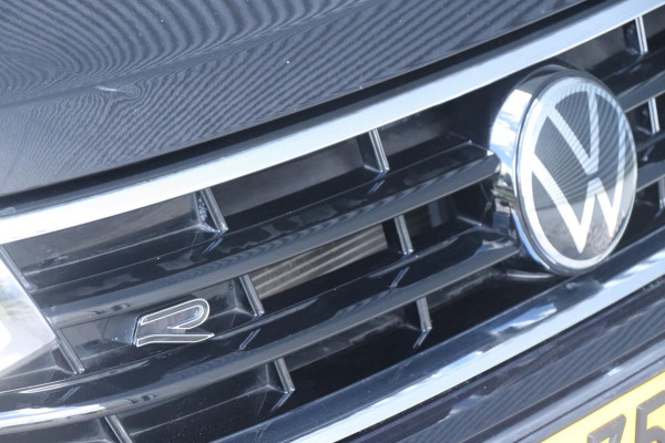Volkswagen Tiguan 1.5 TSI | 3X R-Line - PANO - FACELIFT - VOL!