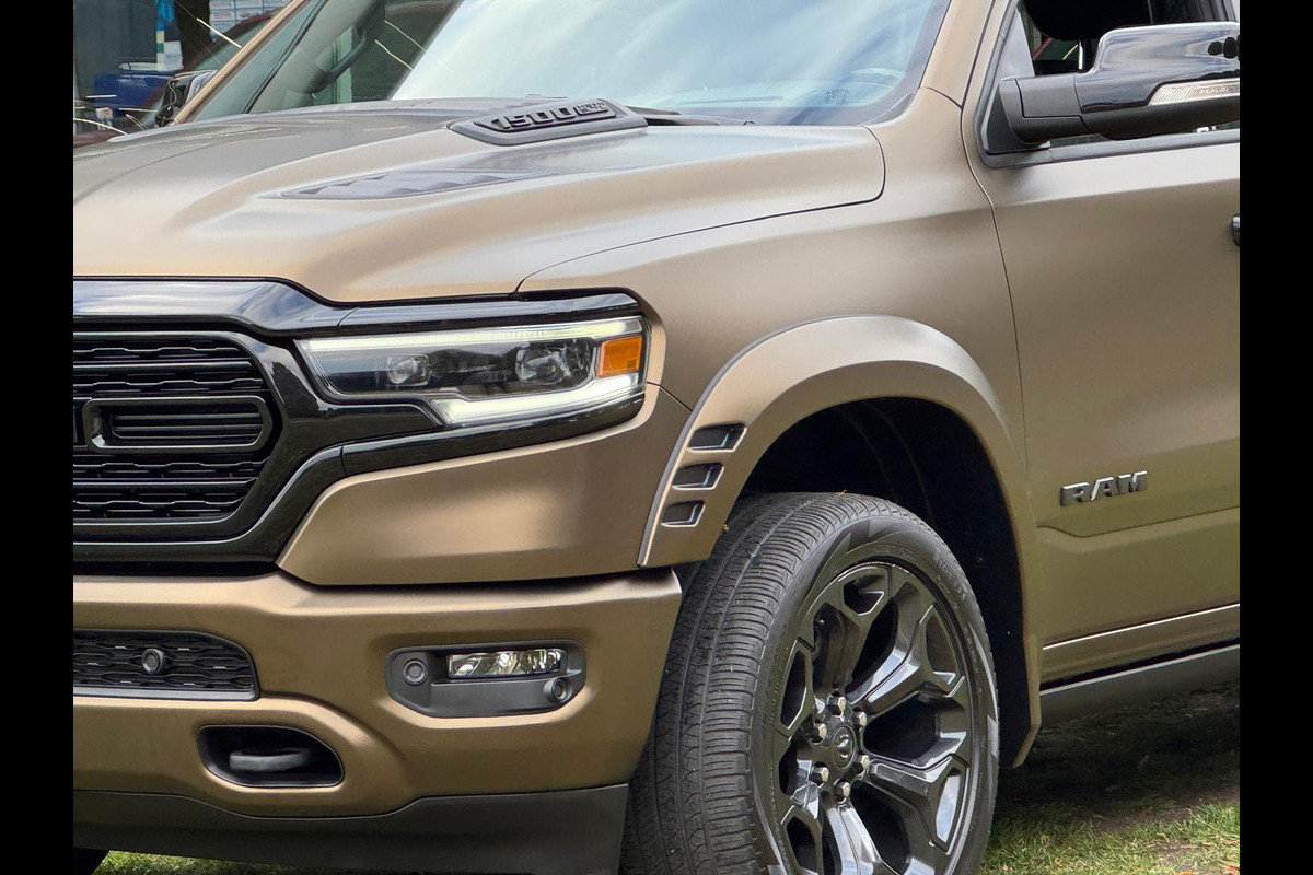 RAM 1500 5.7 V8 Limited Night Widebody Carway Edition RAM 1500 5.7 V8 Limited Night Widebody Carway Edition
